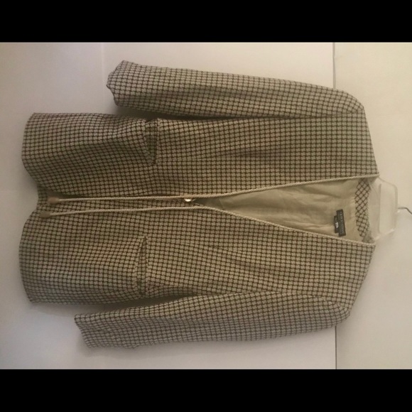 Armani Jacket Lined Size 4 made in Italy 1 Owner - Picture 6 of 16